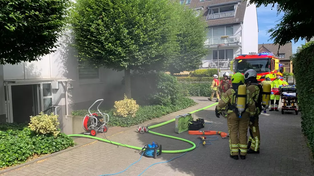 FW Ratingen: FW Ratingen: - aufmerksame Bewohnerin alarmieren die Feuerwehr und Mitbewohner - Bild: presseportal.de