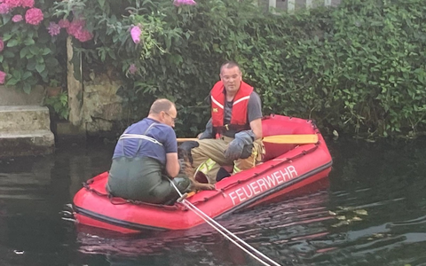 FW-KLE: Hund aus dem Kermisdahl gerettet - Foto: presseportal.de