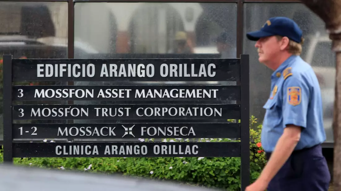Die Zentrale der Anwaltskanzlei Mossack Fonseca in Panama-Stadt (Archivbild). - Bild: Alejandro Bolivar/epa/dpa