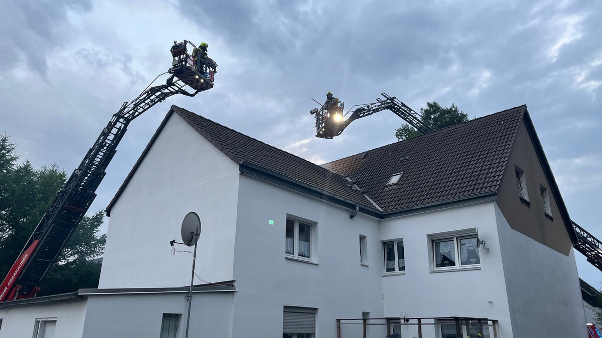 FW-OB: Dachstuhlbrand - Foto: presseportal.de
