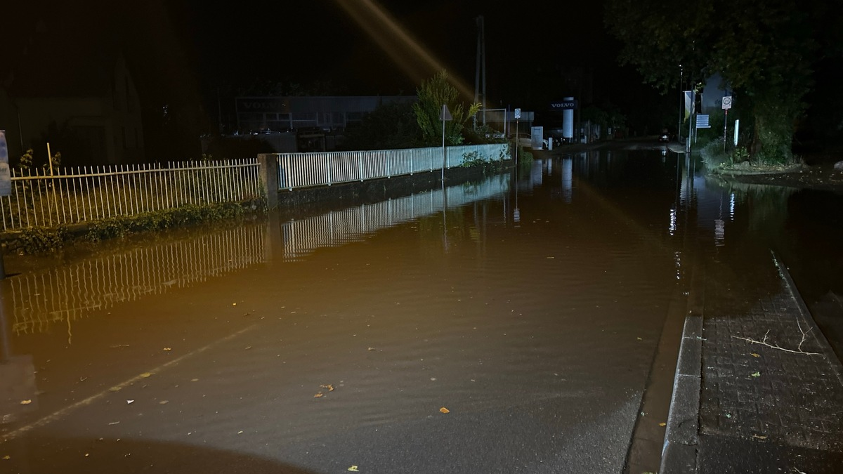 POL-PDKH: Diverse Einsätze aufgrund des Unwetters - Foto: presseportal.de