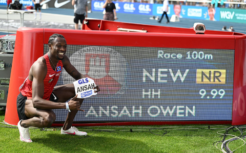 Owen Ansah kann stolz auf sich sein. - Foto: Swen Pförtner/dpa