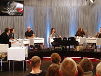 Die Jury diskutiert bei dem renommierten Literaturwettbewerb in Klagenfurt. - Foto: Gerd Eggenberger/APA/dpa