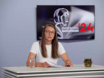 Der 3sat-Preis für Johanna Sebauer bei den 48. Tagen der deutschsprachigen Literatur - Foto: Johannes Puch, 48. Tage der deutschsprachigen Literatur, ORF / Weiterer Text über ots und www.presseportal.de/nr/6348 / Die Verwendung dieses Bildes für redaktionelle Zwecke ist unter Beachtung aller mitgeteilten Nutzungsbedingungen zulässig und dann auch