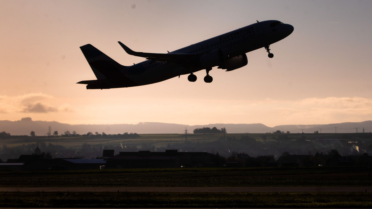 Nach zweinhalb Jahren Haft in Venezuela kehrt eine Deutsche zurück nach Hause (Symbolbild). - Foto: Christoph Schmidt/dpa/dpa-tmn