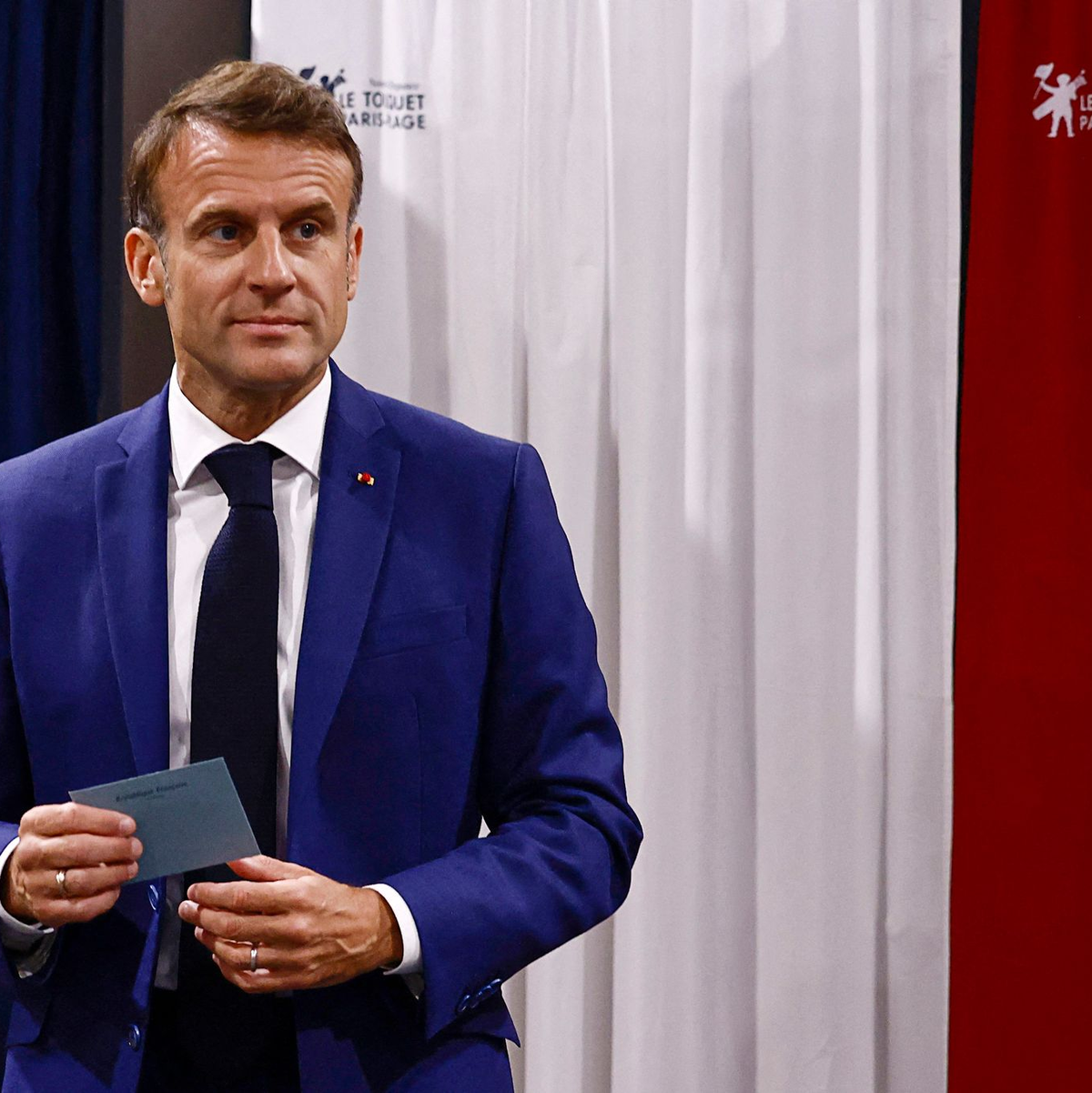 Der französische Präsident Emmanuel Macron könnte ohne handlungsfähige Regierung seine Projekte nicht durchsetzen. - Foto: Yara Nardi/Reuters Pool/AP/dpa