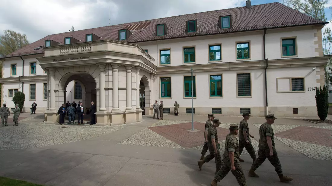 Eucom-Hauptquartier in Stuttgart: Erhöhte Sicherheitsstufe für US-Militär in Europa. - Bild: Marijan Murat/dpa