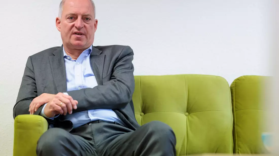Für die Unternehmer dauert die Debatte über die Rhein-Vertiefung schon viel zu lange. - Bild: Jörg Halisch/dpa