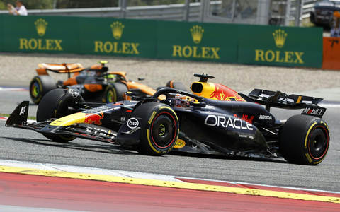 Aufräumarbeiten am Red-Bull-Ring. - Foto: Erwin Scheriau/APA/dpa