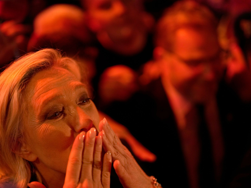 Anhänger des RN hoffen auf einen Regierungswechsel in Paris. - Foto: Thibault Camus/AP/dpa