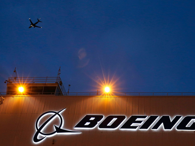 Boeing holt den Zulieferer Spirit Aerosystems wieder zurück in den Konzern. - Foto: Ted S. Warren/AP/dpa
