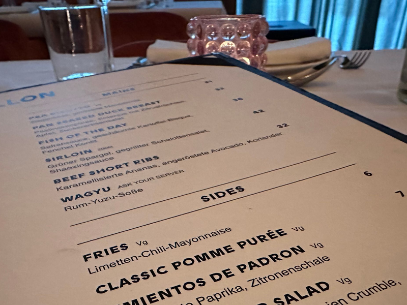 Noch ein paar Pommes extra? - Foto: Gregor Tholl/dpa