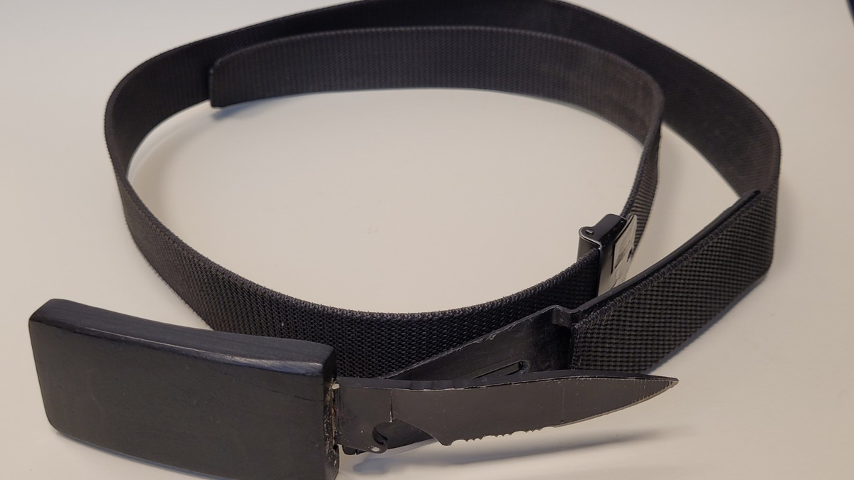 BPOL-HH: Bundespolizei am Hamburg Airport: (FOTO) verbotenes Gürtelschnallenmesser führt zur Strafanzeige - Foto: presseportal.de