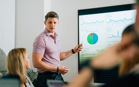 Mehr Kunden und neue Mitarbeiter für Unternehmen: Carlo Credo von der Marketing Wizards GmbH erklärt, wie erfolgreiches Online-Marketing funktioniert - Foto: presseportal.de