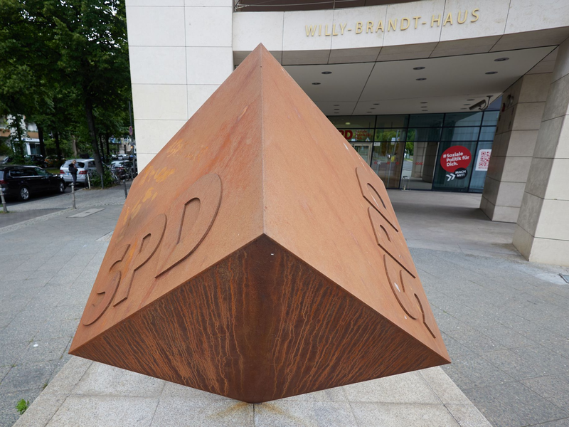 Linke SPD-Mitglieder wollen Kürzungen etwa im Sozialbereich abwenden (Archivbild). - Foto: Joerg Carstensen/dpa