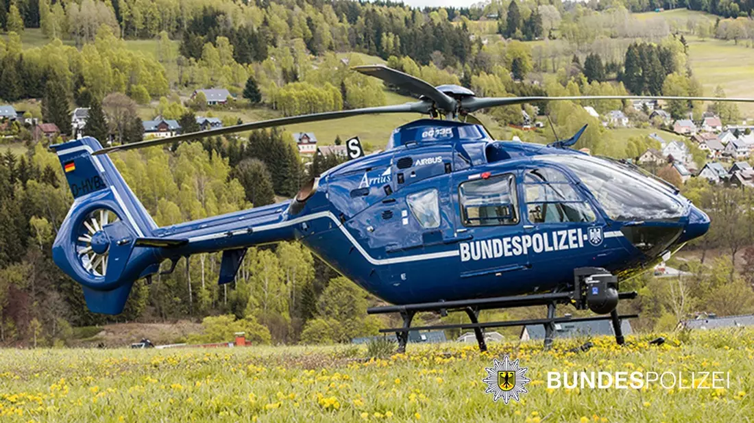 Bundespolizeidirektion München: Im Gleisbereich verirrt / Rettungseinsatz mit Hubschrauber erfolgreich - Bild: presseportal.de