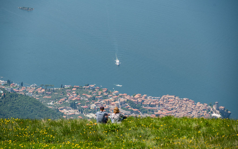 Am Gardasee, der bei Deutschen besonders beliebt ist, gibt es einen schweren Ausbruch des Norovirus. - Foto: Daniel Reinhardt/dpa
