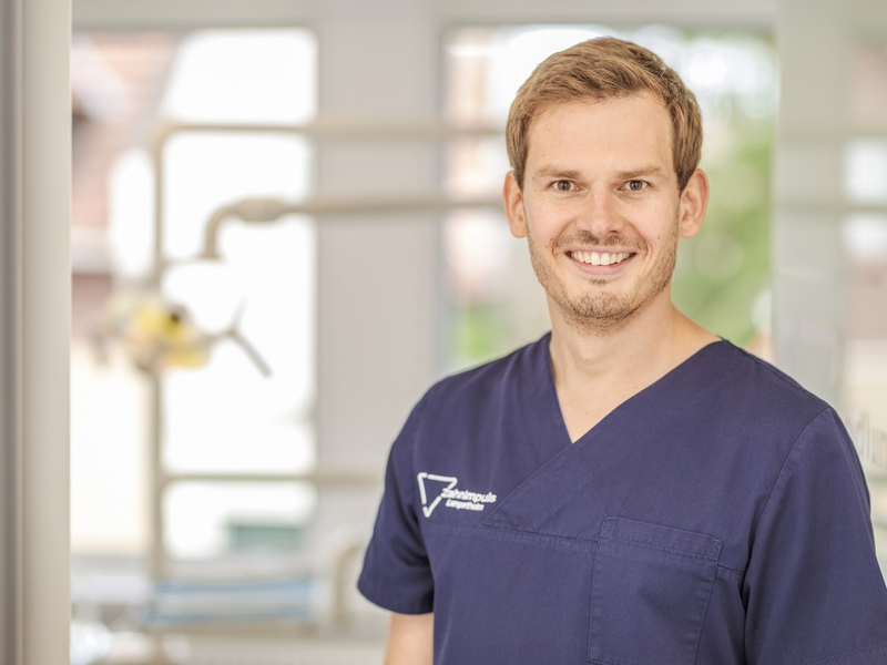 Zahnaufhellung mit Bleaching, Aktivkohle und Co.: Zahnarzt erklärt, was wirklich funktioniert - Foto: presseportal.de