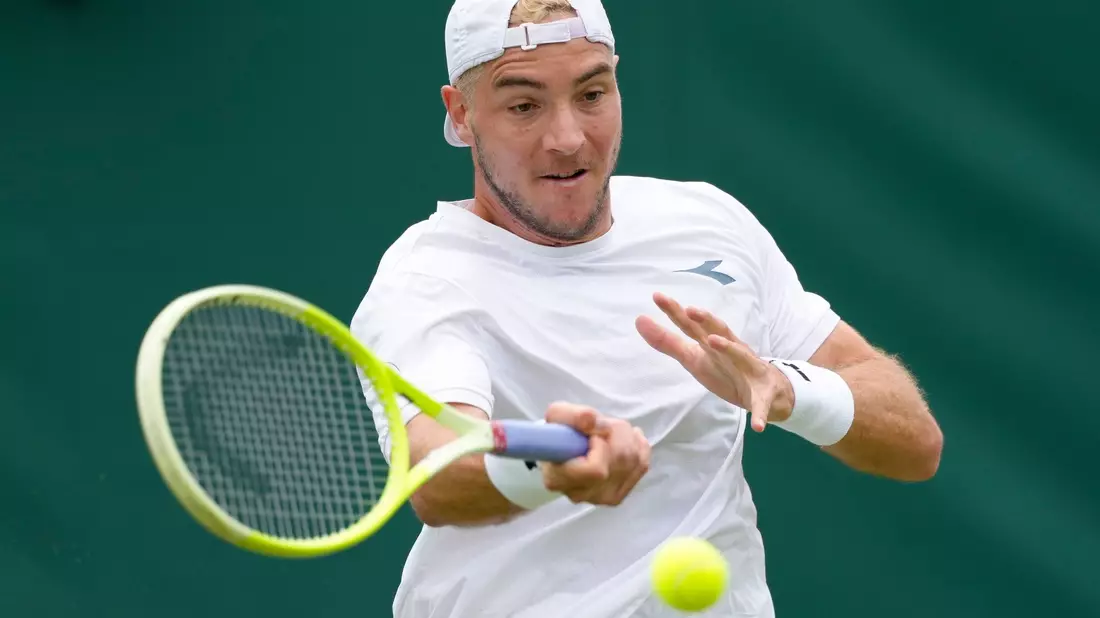 Jan-Lennard Struff erreichte in Wimbledon die nächste Runde. - Bild: Kirsty Wigglesworth/AP/dpa