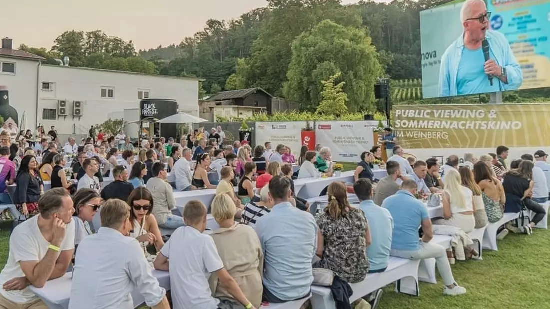 Pinot and Rock: Public Viewing Area und Kaiserstuhlbühne verschmelzen zur EM Party Zone - Bild: presseportal.de