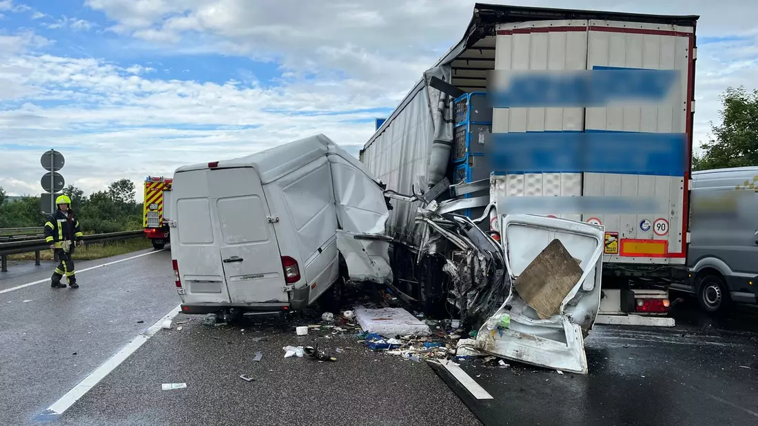API-TH: Folgeunfall am Stauende - Bild: presseportal.de