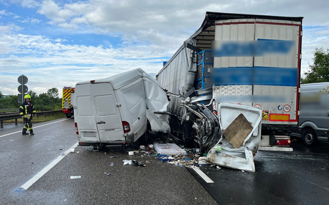 API-TH: Folgeunfall am Stauende - Foto: presseportal.de