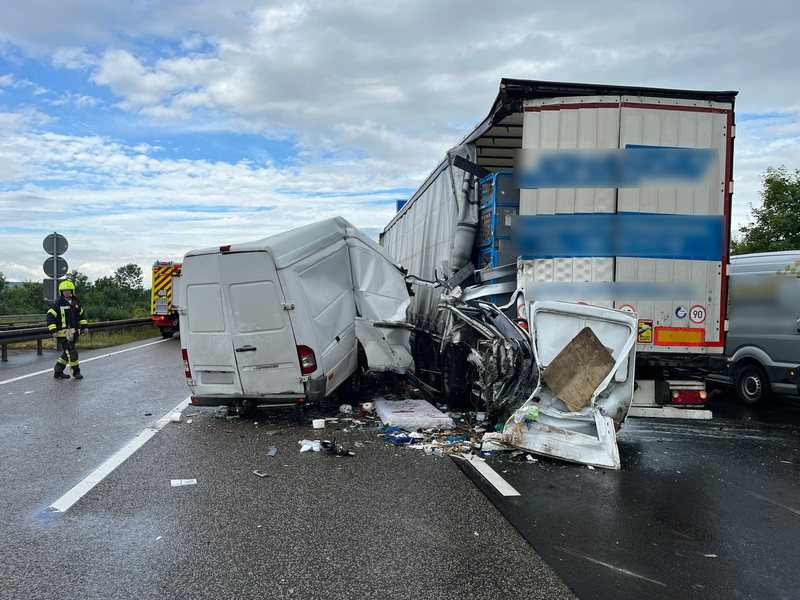 API-TH: Folgeunfall am Stauende - Foto: presseportal.de