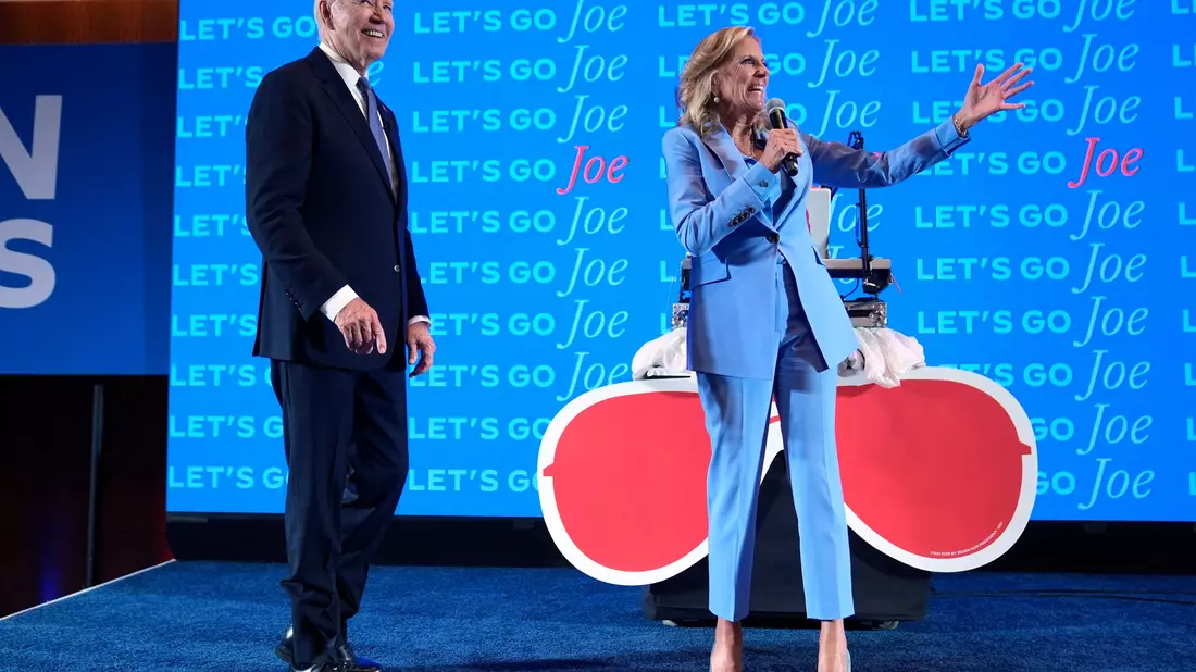 Jill Biden über desatsrösen TV-Auftritt ihres Mannes: «Du hast alle Fragen beantwortet. Du kanntest alle Fakten.» (Archivbild) - Bild: Evan Vucci/AP
