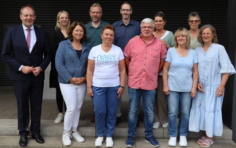 HZA-BI: Kraftfahrzeugsteuer vor 10 Jahren von FinanzĂ€mtern ĂŒbernommen/Bielefelder Zoll mit 346 Millionen Euro Einnahmen - Foto: presseportal.de HZA-BI: Kraftfahrzeugsteuer vor 10 Jahren von FinanzĂ€mtern ĂŒbernommen/Bielefelder Zoll mit 346 Millionen Euro Einnahmen - Foto: presseportal.de