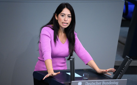 Die Grünen-Abgeordnete Melis Sekmen will in die Unionsfraktion wechseln (Archivbild) - Foto: Bernd von Jutrczenka/dpa