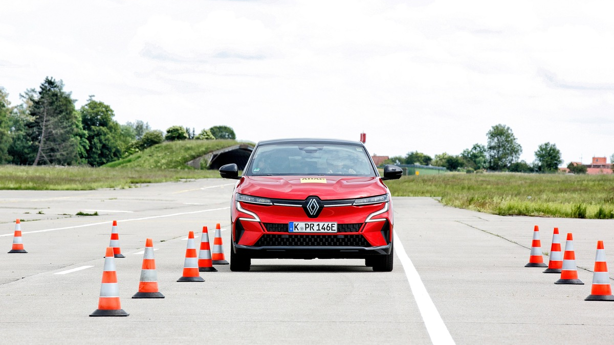 Sinnvolle Helfer mit Grenzen / Neue Assistenzsysteme werden Pflicht / Systeme müssen ausgereift sein / Abschaltroutine ist verschenktes Sicherheitspotenzial - Foto: presseportal.de