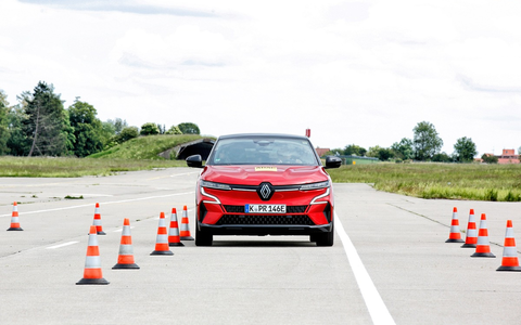 Sinnvolle Helfer mit Grenzen / Neue Assistenzsysteme werden Pflicht / Systeme müssen ausgereift sein / Abschaltroutine ist verschenktes Sicherheitspotenzial - Foto: presseportal.de