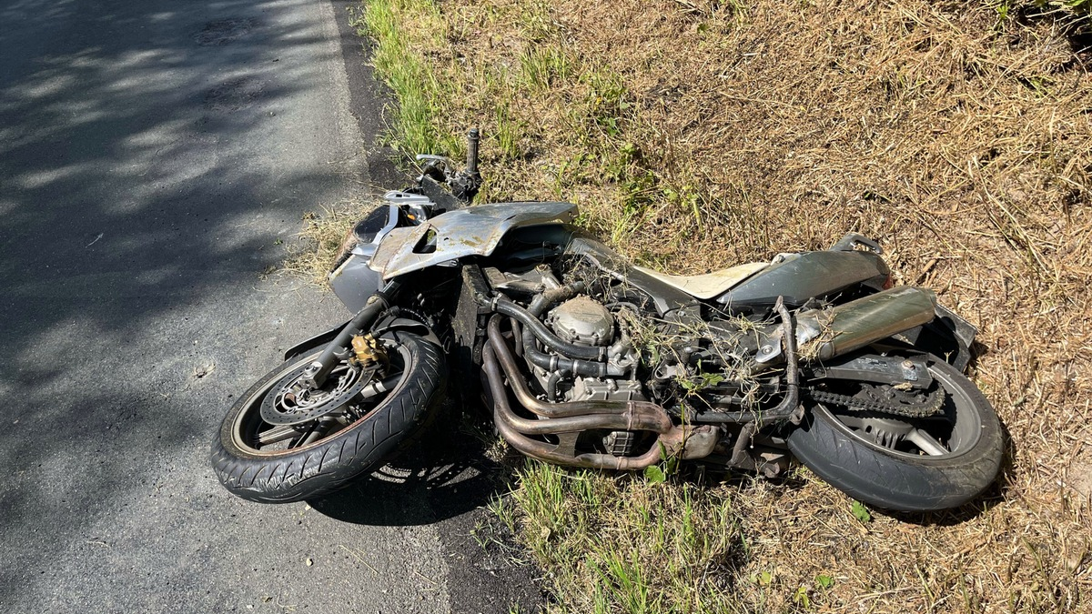 POL-HF: Motorrad kollidiert mit Reh - Bünder überschlägt sich mehrfach - Foto: presseportal.de