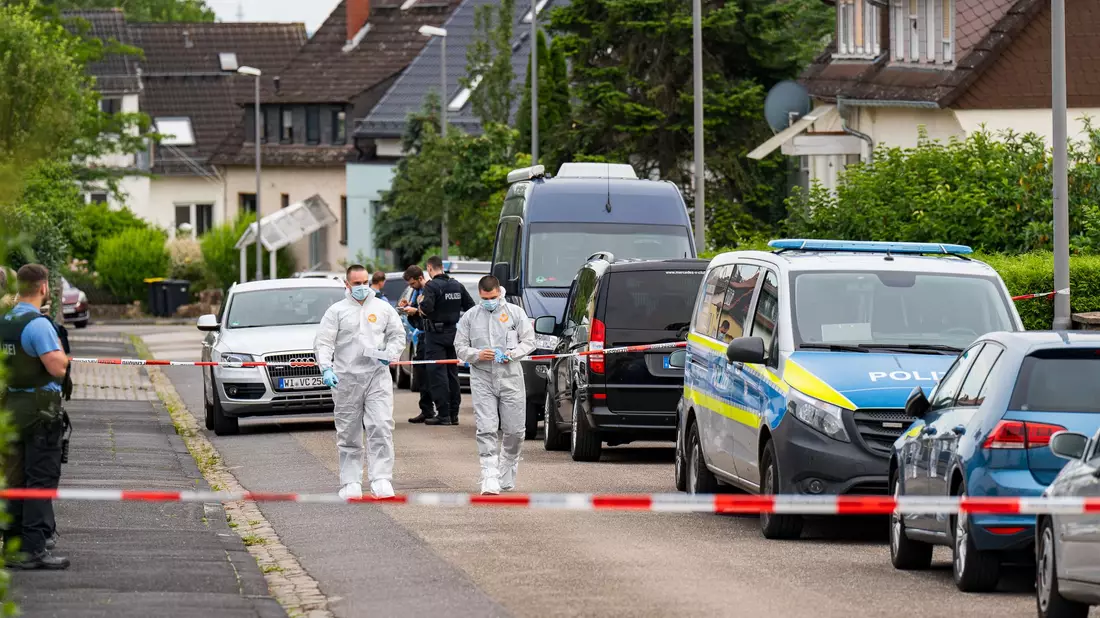 In Wiesbaden sind zwei Menschen getötet worden. Die Polizei hat einen Tatverdächtigen festgenommen. - Bild: -/5VISION.NEWS/dpa