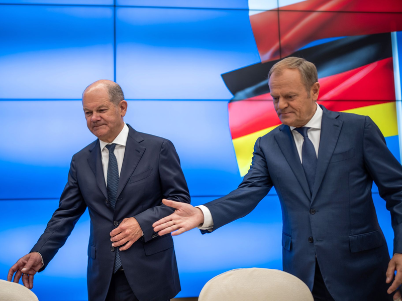 Die Minister versammeln sich - Foto: Michael Kappeler/dpa