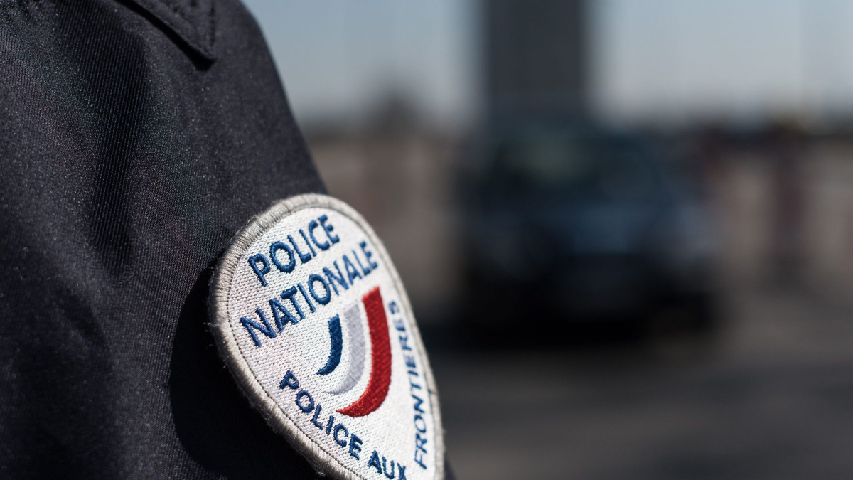 Ein möglicher Frauenmord steht in Frankreich nach einem Knochenfund vor der Aufklärung (Symbolbild). - Foto: Patrick Seeger/dpa