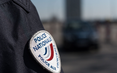 Ein möglicher Frauenmord steht in Frankreich nach einem Knochenfund vor der Aufklärung (Symbolbild). - Foto: Patrick Seeger/dpa