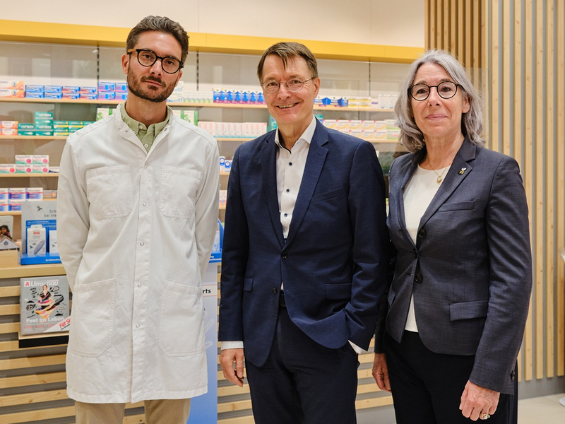 Lauterbach besucht Apotheke - Gespräche über Reformpläne - Foto: presseportal.de