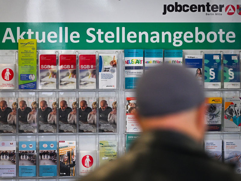 Die Zahl der Erwerbstätigen wächst kaum noch.  - Foto: Jens Kalaene/dpa