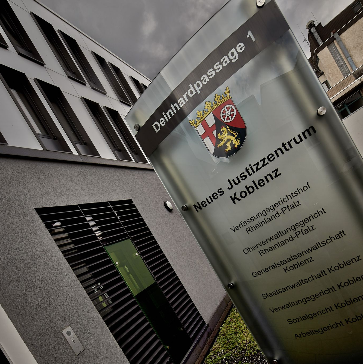 Der Käsediebstahl hat für den Polizisten ernste Konsequenzen, wie jetzt auch das Oberverwaltungsgericht bestätigt. - Foto: Thomas Frey/dpa