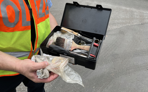 POL-DA: Darmstadt: Zu schnell, ohne Führerschein und ein alles andere als vorbildlicher Verbandskasten - Foto: presseportal.de