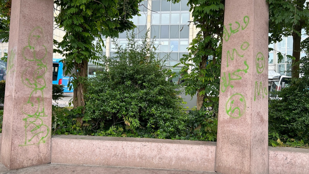 POL-PDPS: Sachbeschädigung durch Graffiti - Foto: presseportal.de
