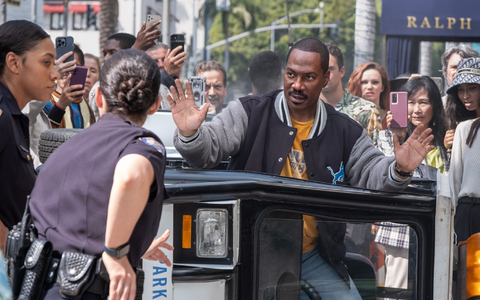 Drei Jahrzehnte nach seinem bislang letzten Einsatz als Detective Axel Foley kehrt Eddie Murphy beim Streamingdienst Netfilx im vierten Teil der Actionkomödie «Beverly Hills Cop» zurück. - Foto: Melinda Sue Gordon/Netflix/dpa