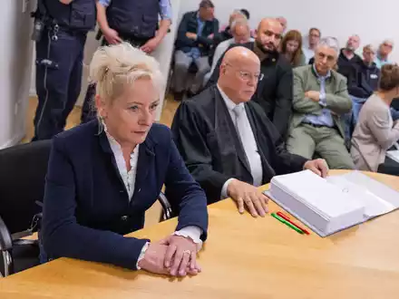 Simone Baum, Teilnehmerin des Potsdamer Treffens, hat vor Gericht einen Erfolg erzielt: Ihre Kündigung von der Stadt Köln ist unwirksam. (Archivbild) - Foto: Rolf Vennenbernd/dpa