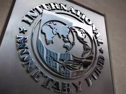 Logo des Internationalen Währungsfonds (IWF) (Symbolbild) - Foto: Jim Lo Scalzo/EPA/dpa