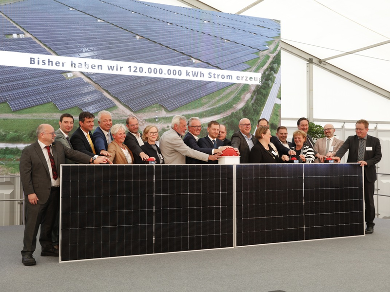 Grüner Strom aus Sachsen: Europas größter Solarpark wurde eröffnet - Foto: presseportal.de