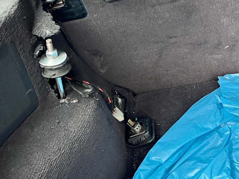 POL-HX: Pkw aus dem Verkehr gezogen - Prüfstelle zählt 33 Mängel - Foto: presseportal.de