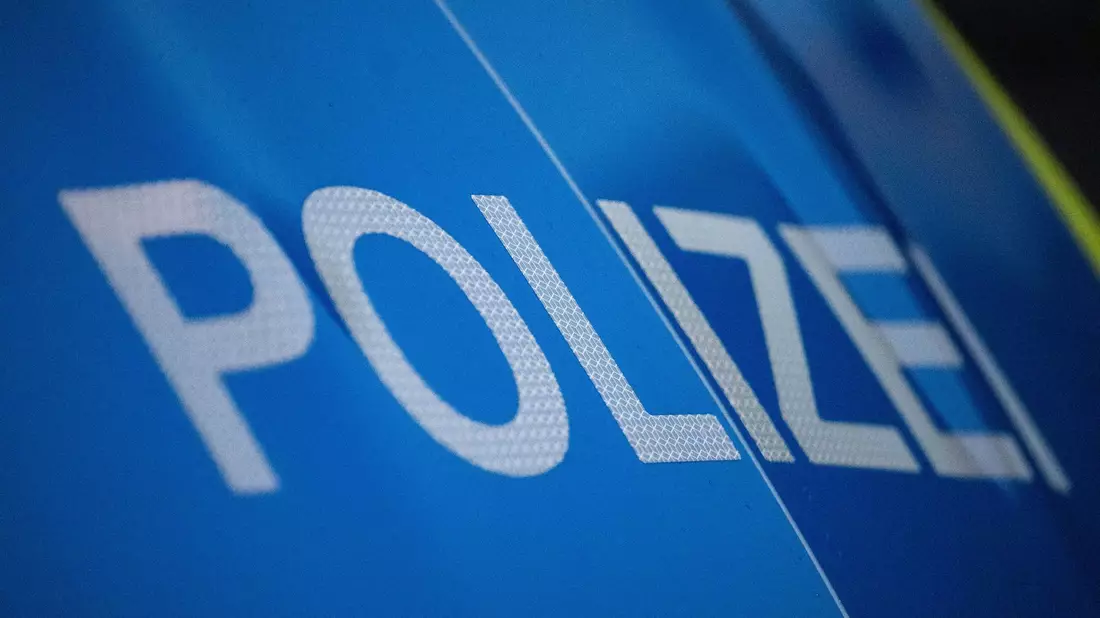 Seit Montag wird ein 13-jähriges Mädchen in Mechernich vermisst. - Bild: Marijan Murat/dpa