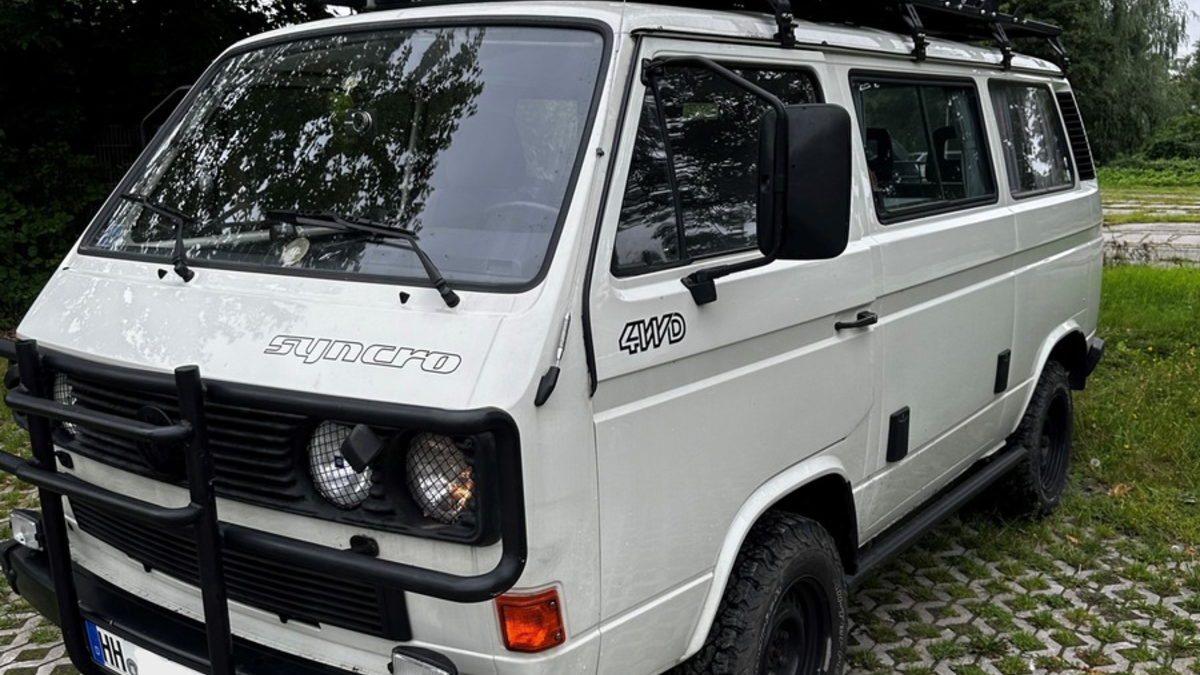 POL-HST: Totalentwendung eines weißen VW T3 Syncro in Stralsund - Foto: presseportal.de