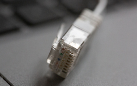 Internet-Nutzer sollen ein Anrecht auf ein Mindesttempo bei der Datenübertragung haben. - Foto: Fernando Gutierrez-Juarez/dpa-Zentralbild/dpa